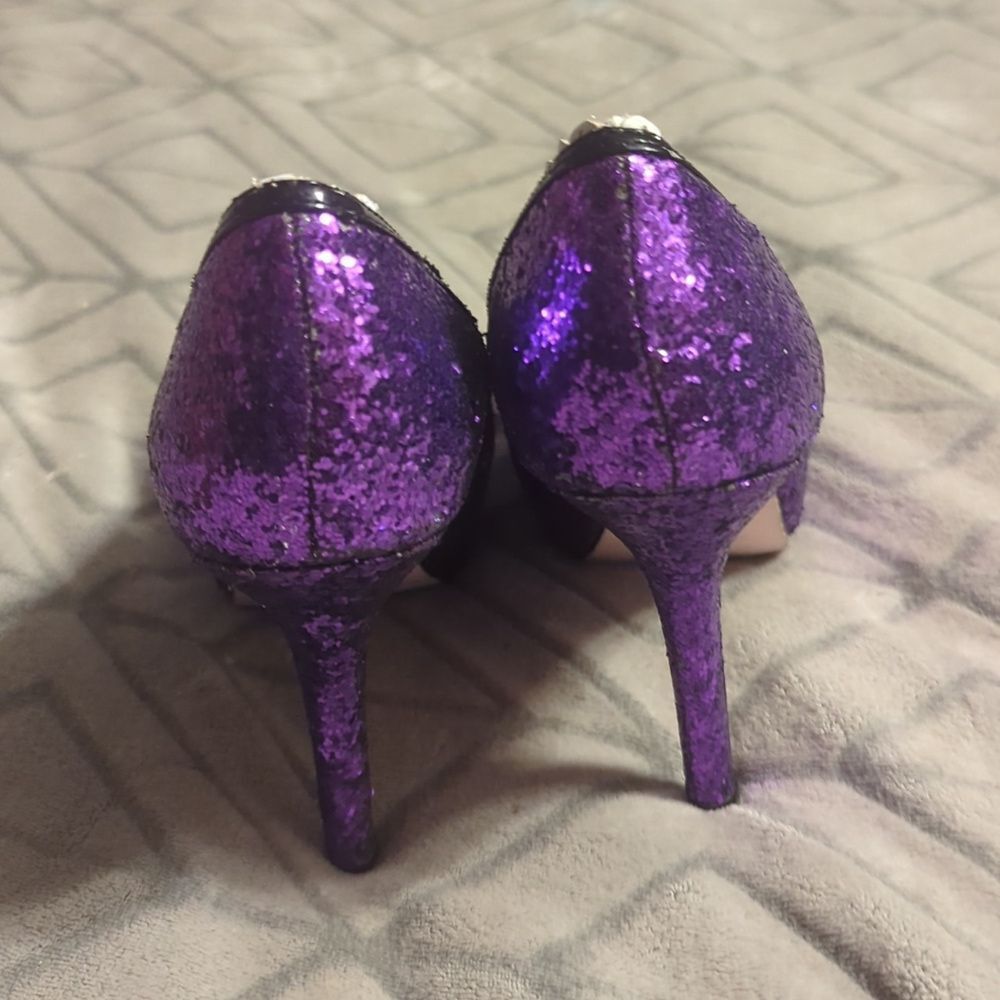 Ten Thirty One" purple princess glitter heels with a black bows - Picture 5 of 8